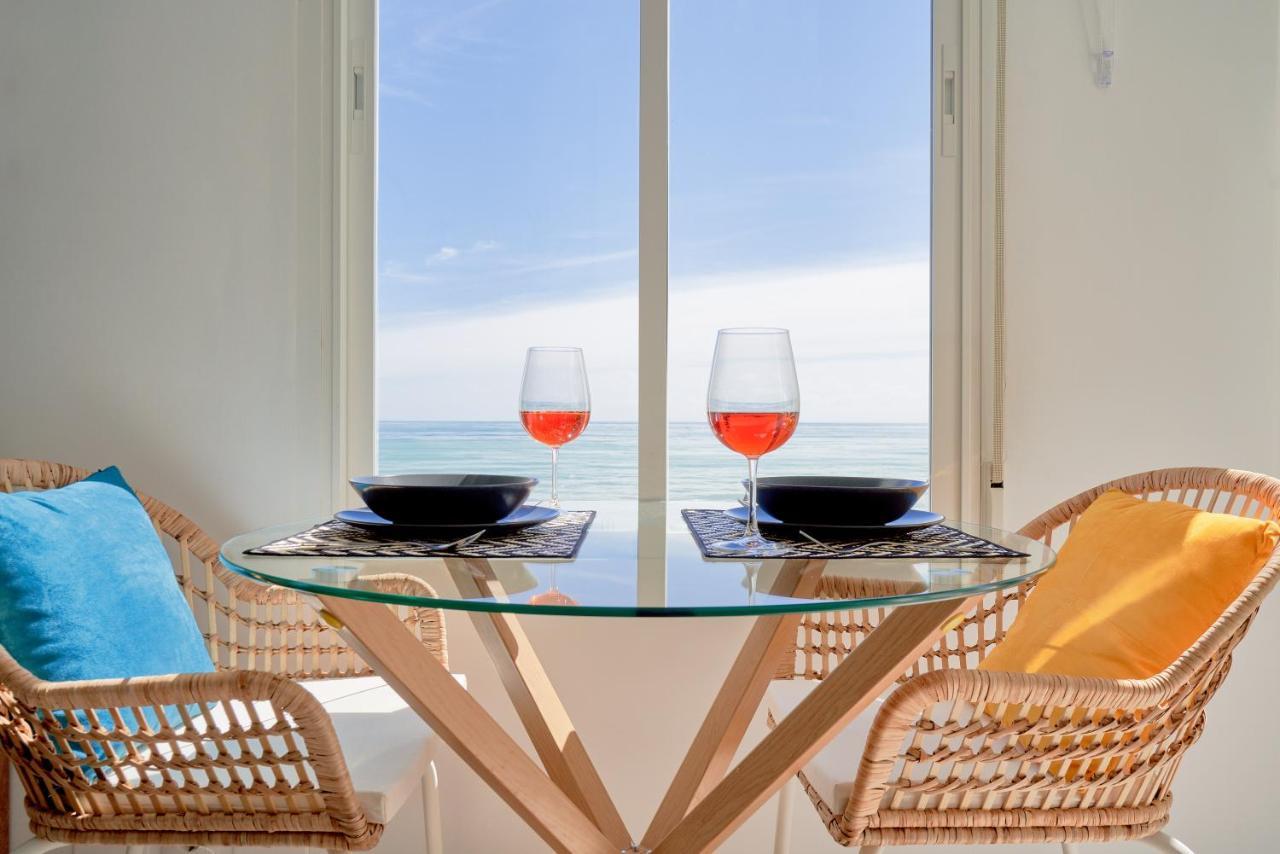 Suite Roca Chica Torremolinos Bagian luar foto