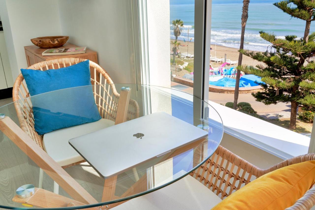 Suite Roca Chica Torremolinos Bagian luar foto