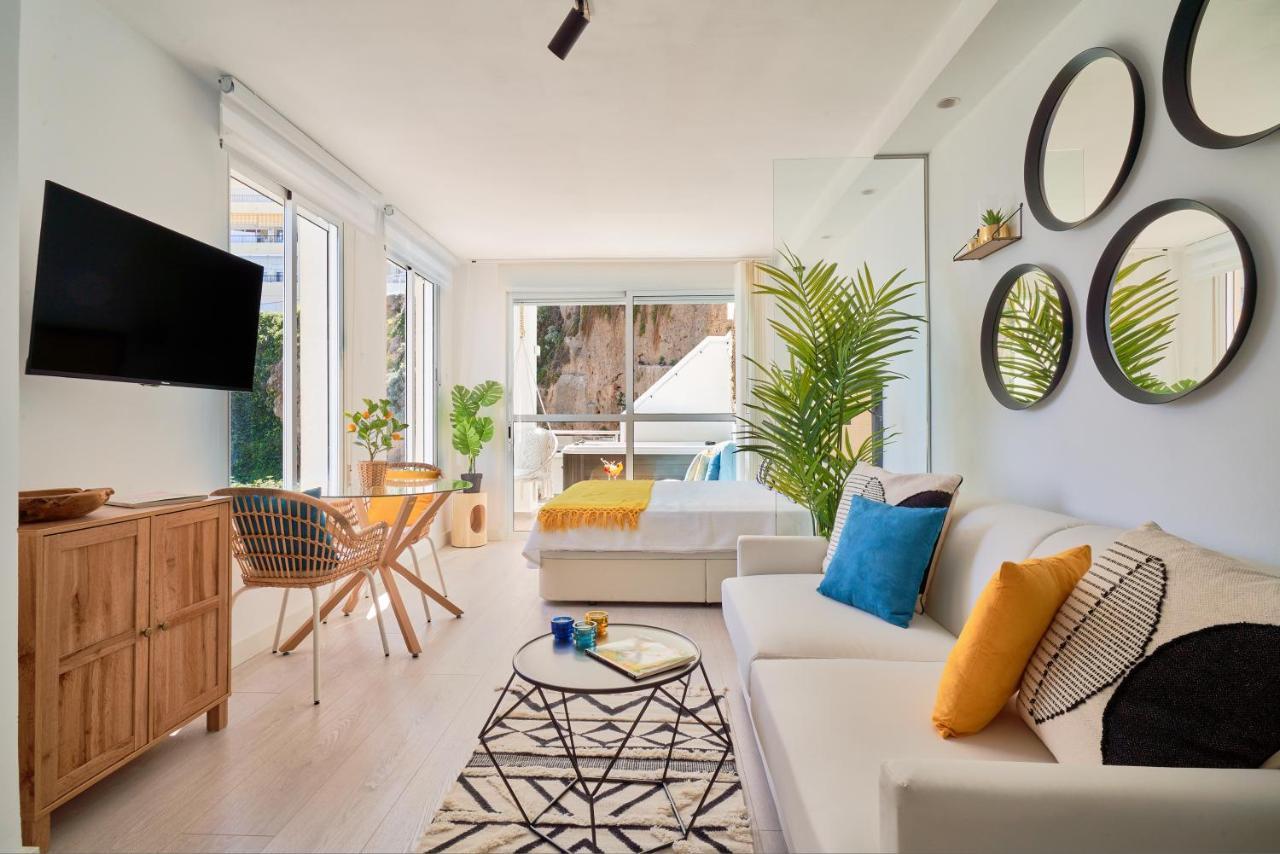 Suite Roca Chica Torremolinos Bagian luar foto